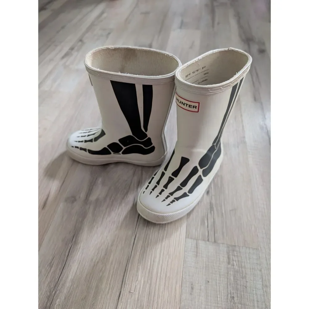 Hunter Kids Original First Classic Skeleton Print Rain Boots, UK 8 / US 9C